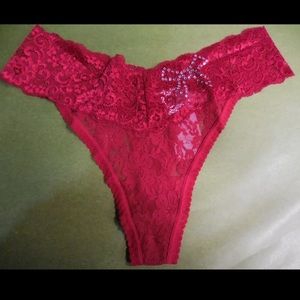 NWT Soma Intimates Embraceable Allover Lace Thong Panty